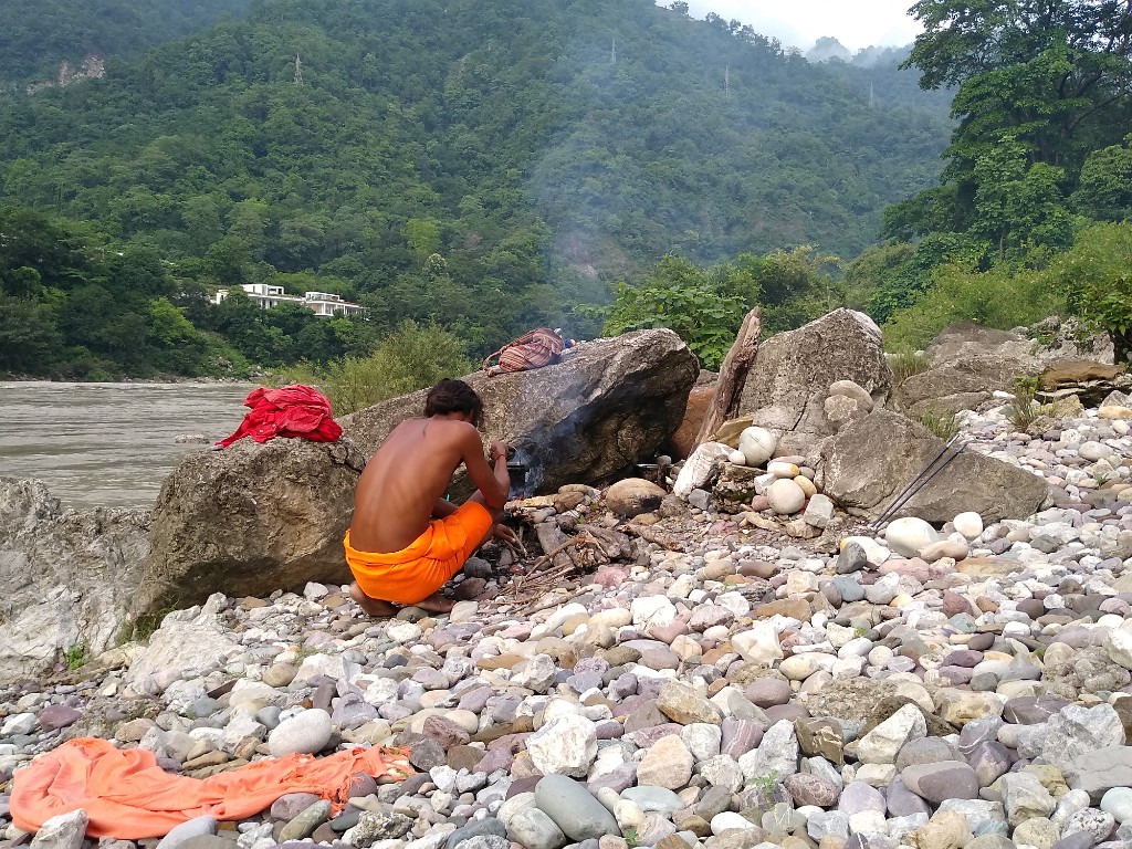 Моя жизнь в Индии: на берегу священной реки, в ожидании потопа, мантра Ганге